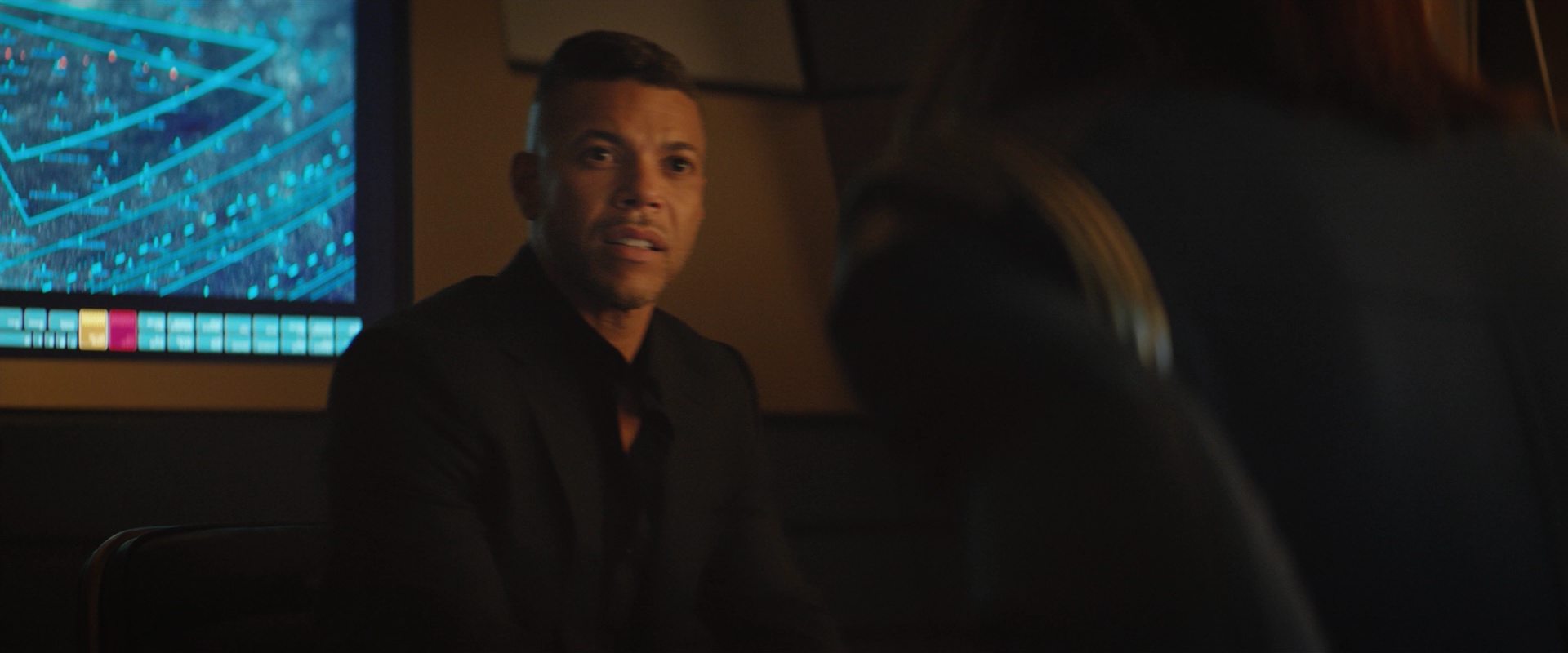 extant_StarTrekDiscovery_2x10-TheRedAngel_03146.jpg