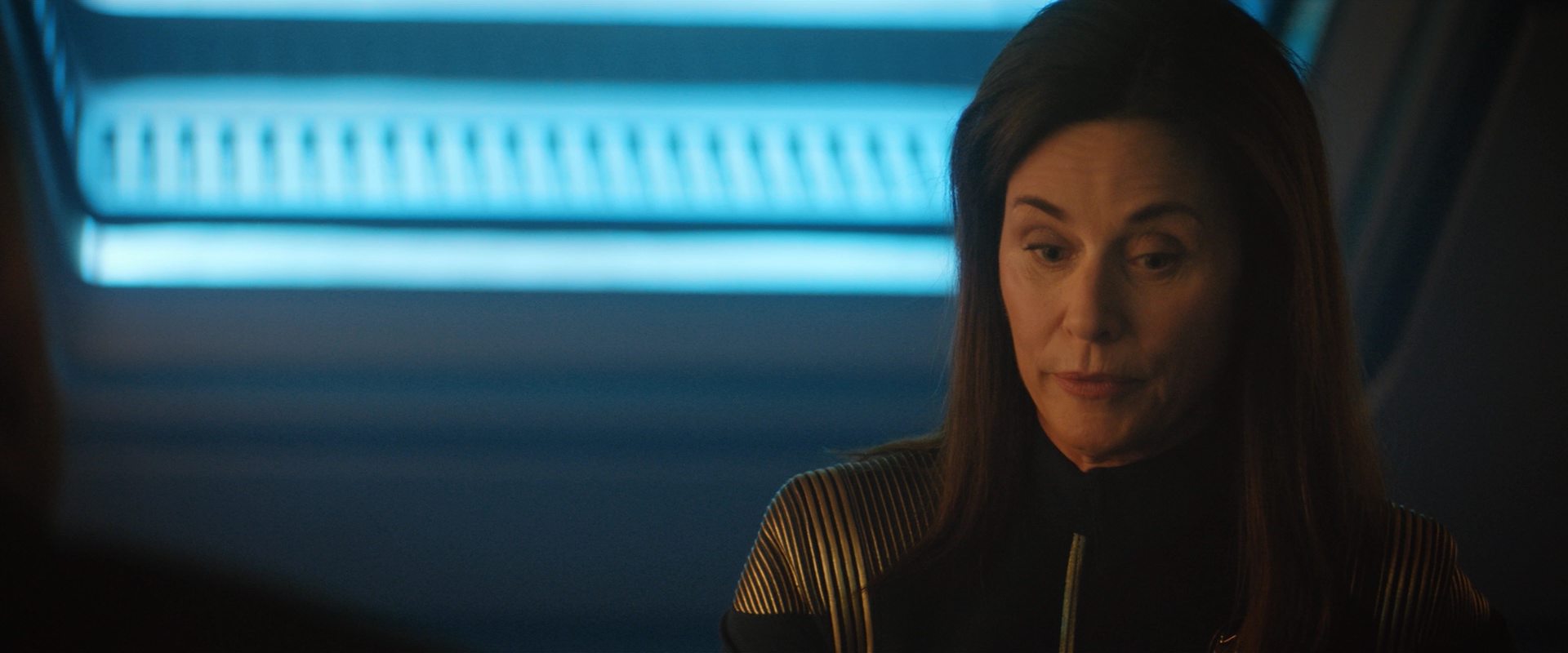 extant_StarTrekDiscovery_2x10-TheRedAngel_03148.jpg