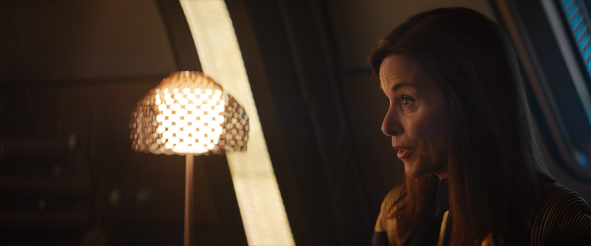 extant_StarTrekDiscovery_2x10-TheRedAngel_03158.jpg