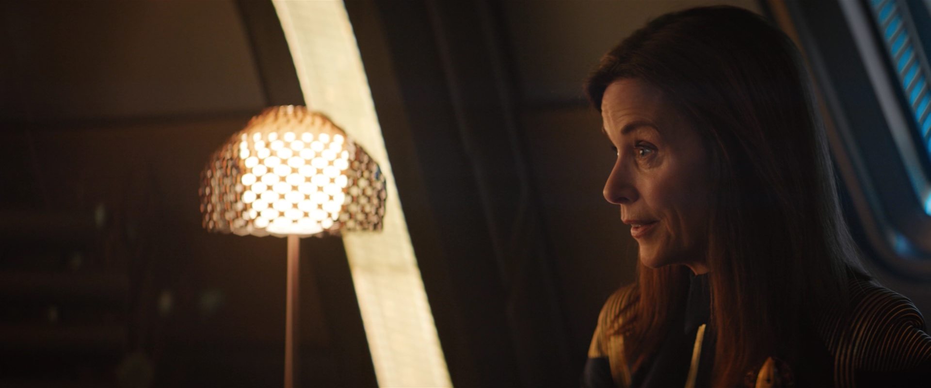 extant_StarTrekDiscovery_2x10-TheRedAngel_03161.jpg