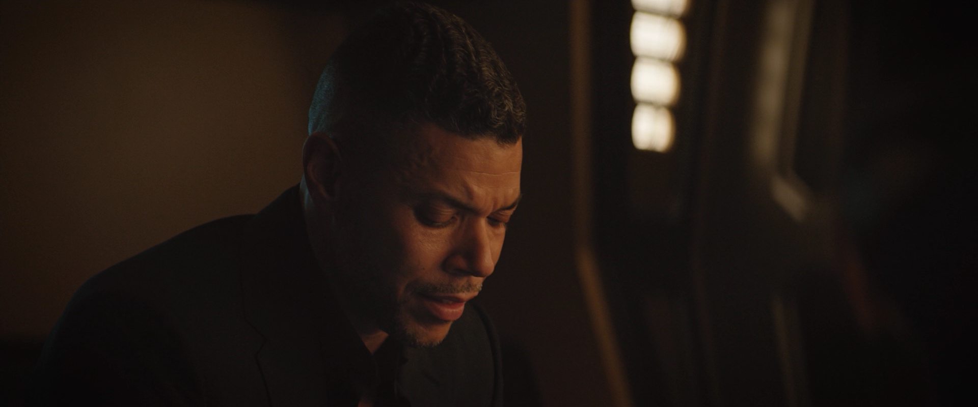 extant_StarTrekDiscovery_2x10-TheRedAngel_03176.jpg