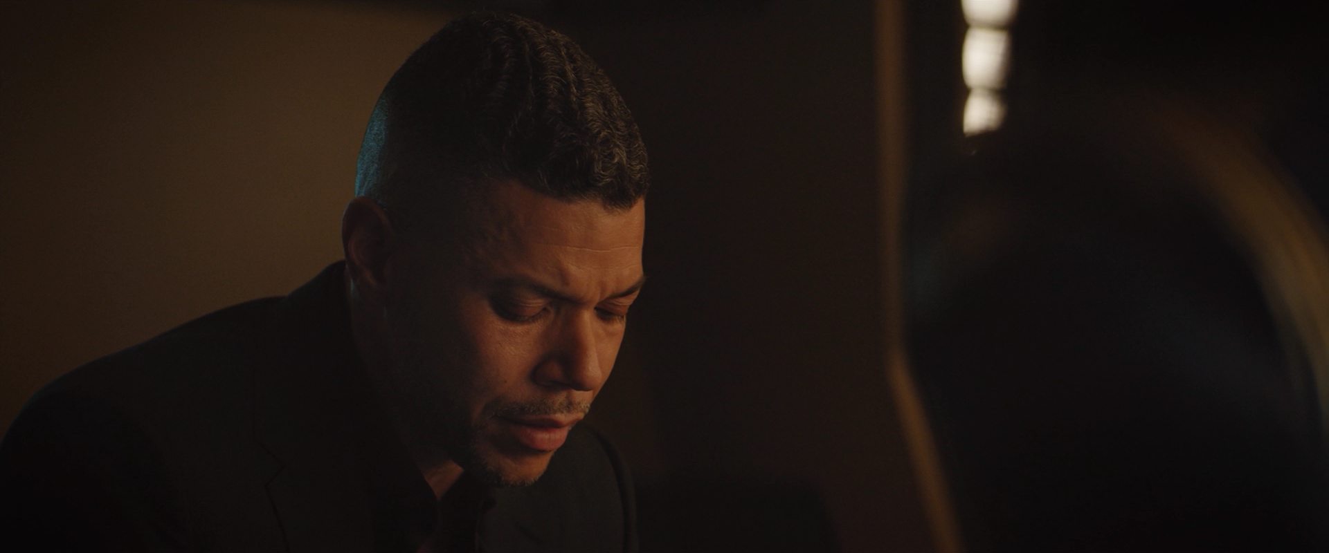 extant_StarTrekDiscovery_2x10-TheRedAngel_03209.jpg
