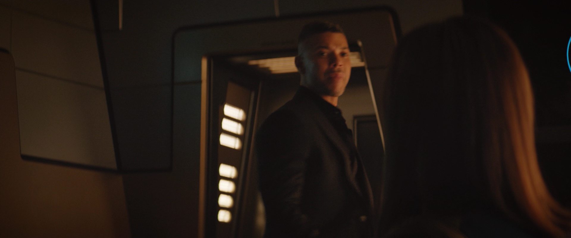 extant_StarTrekDiscovery_2x10-TheRedAngel_03260.jpg