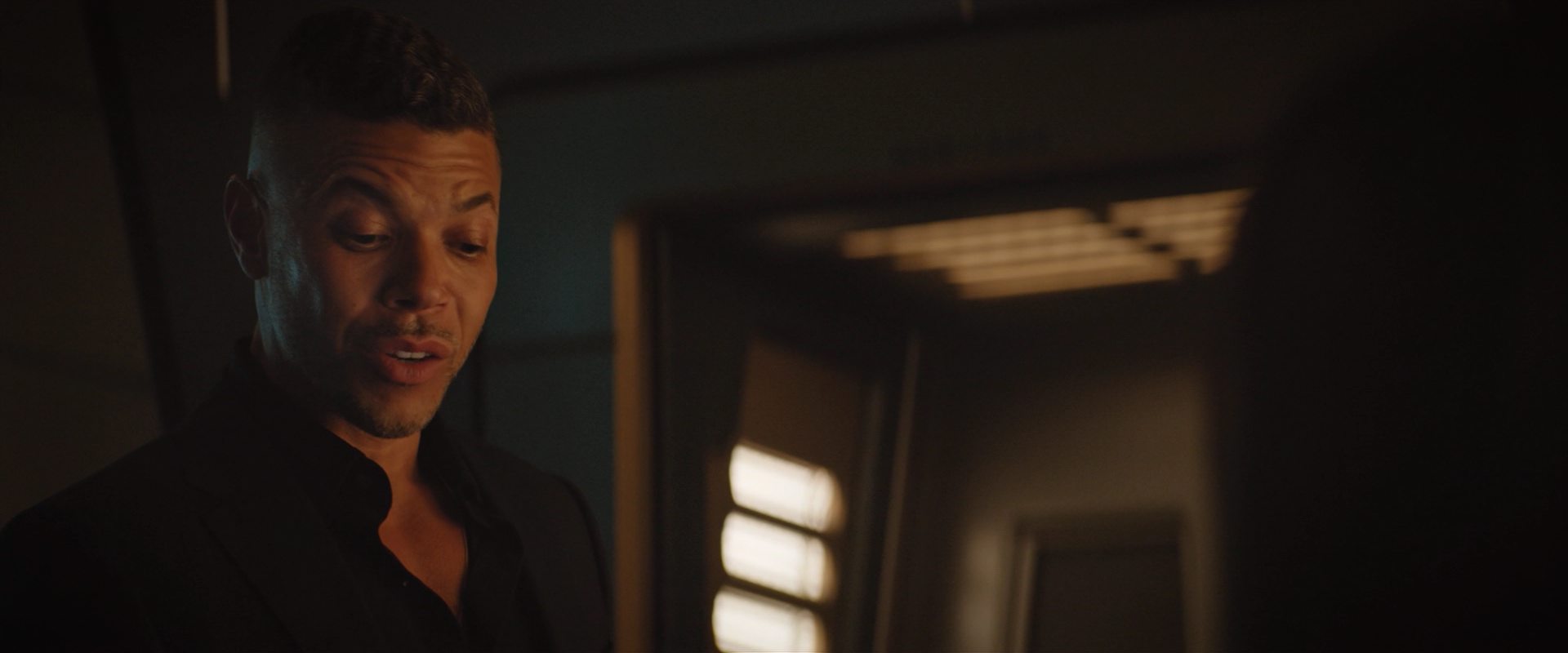 extant_StarTrekDiscovery_2x10-TheRedAngel_03268.jpg