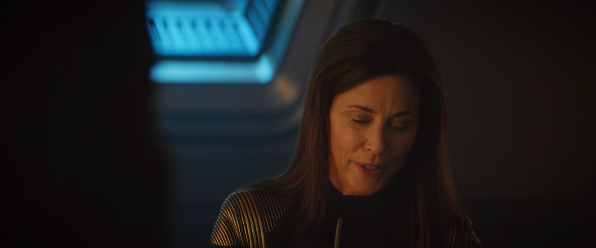 extant_StarTrekDiscovery_2x10-TheRedAngel_03275.jpg