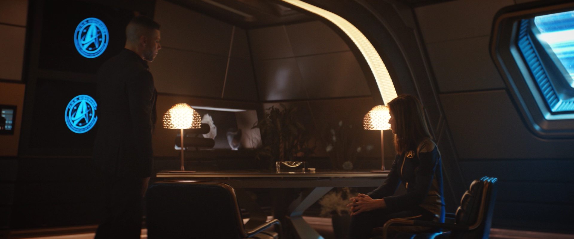 extant_StarTrekDiscovery_2x10-TheRedAngel_03300.jpg