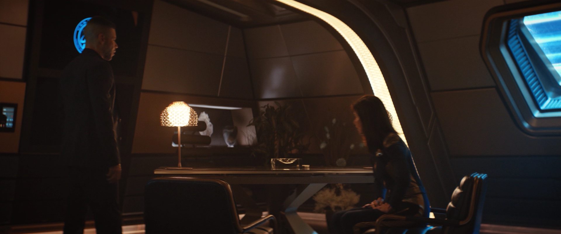 extant_StarTrekDiscovery_2x10-TheRedAngel_03302.jpg