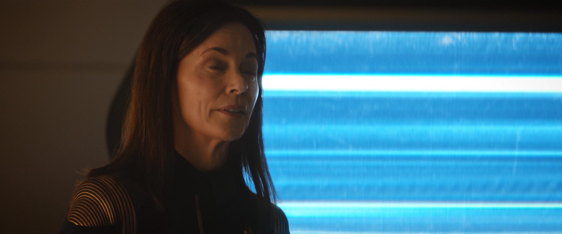extant_StarTrekDiscovery_2x10-TheRedAngel_03336.jpg