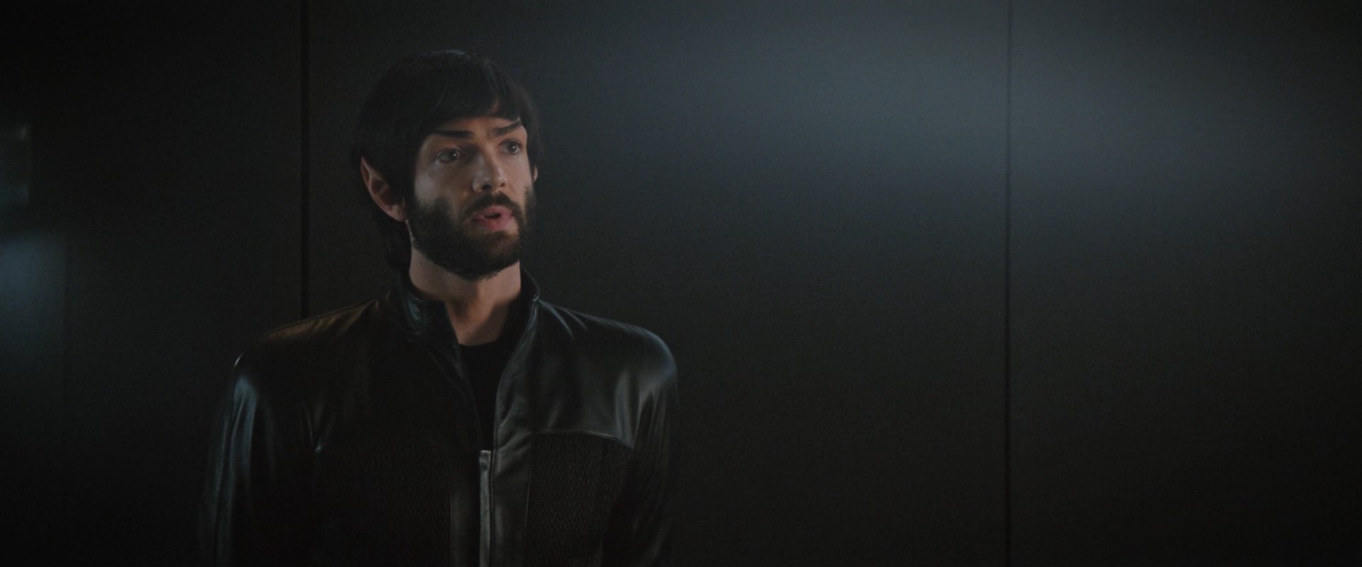extant_StarTrekDiscovery_2x10-TheRedAngel_03386.jpg