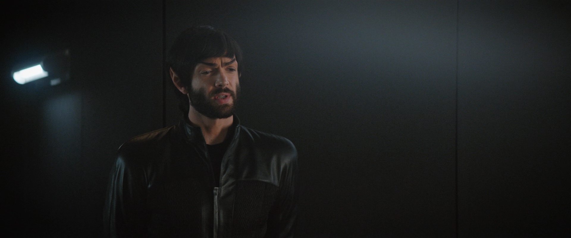 extant_StarTrekDiscovery_2x10-TheRedAngel_03399.jpg