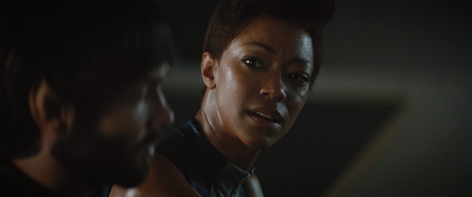 extant_StarTrekDiscovery_2x10-TheRedAngel_03505.jpg
