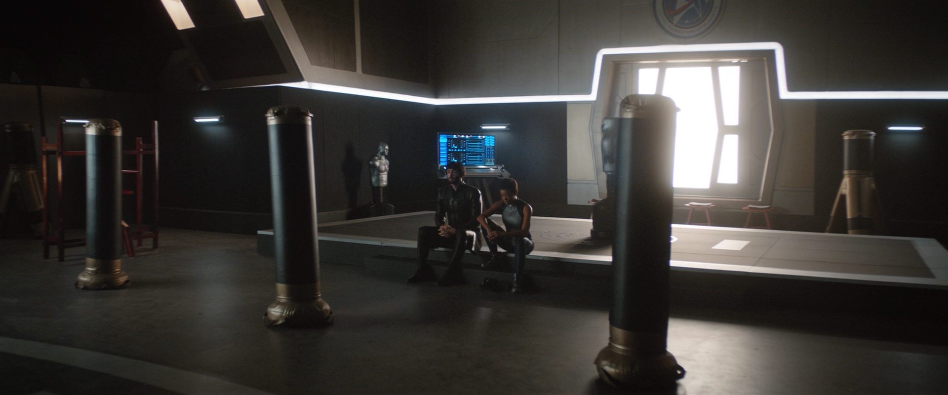 extant_StarTrekDiscovery_2x10-TheRedAngel_03524.jpg
