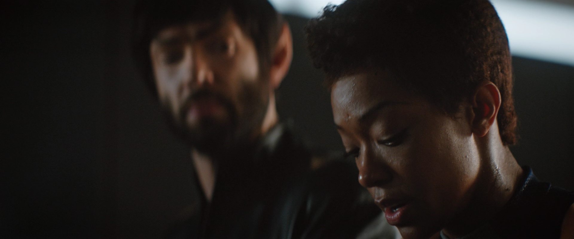 extant_StarTrekDiscovery_2x10-TheRedAngel_03557.jpg