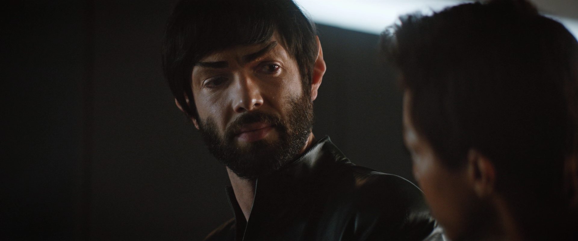 extant_StarTrekDiscovery_2x10-TheRedAngel_03581.jpg