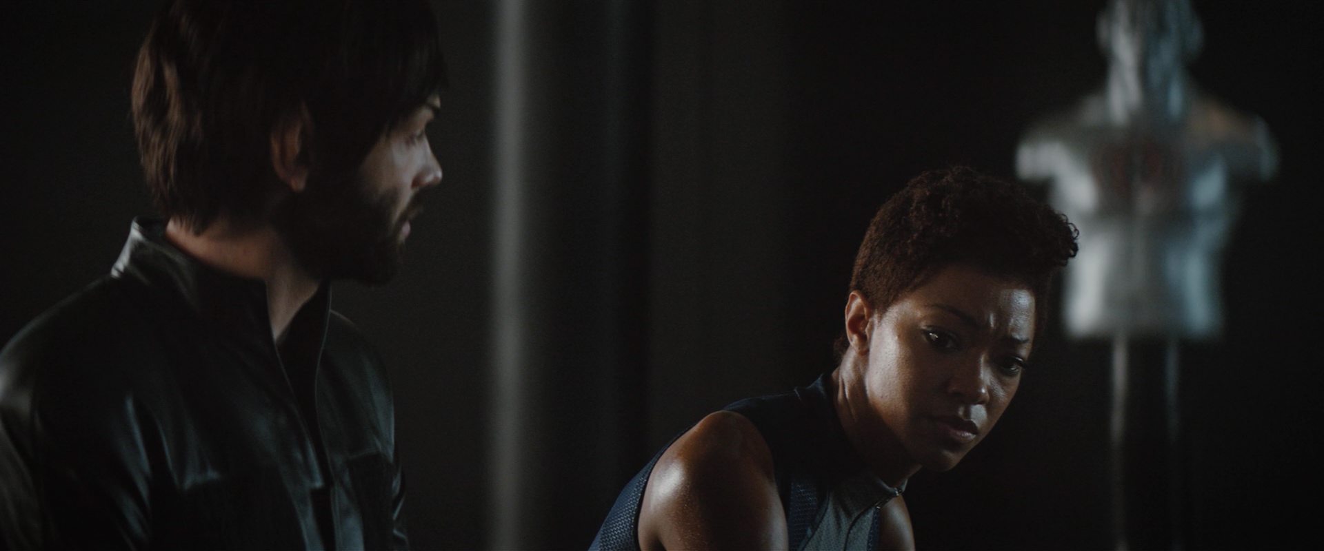 extant_StarTrekDiscovery_2x10-TheRedAngel_03587.jpg