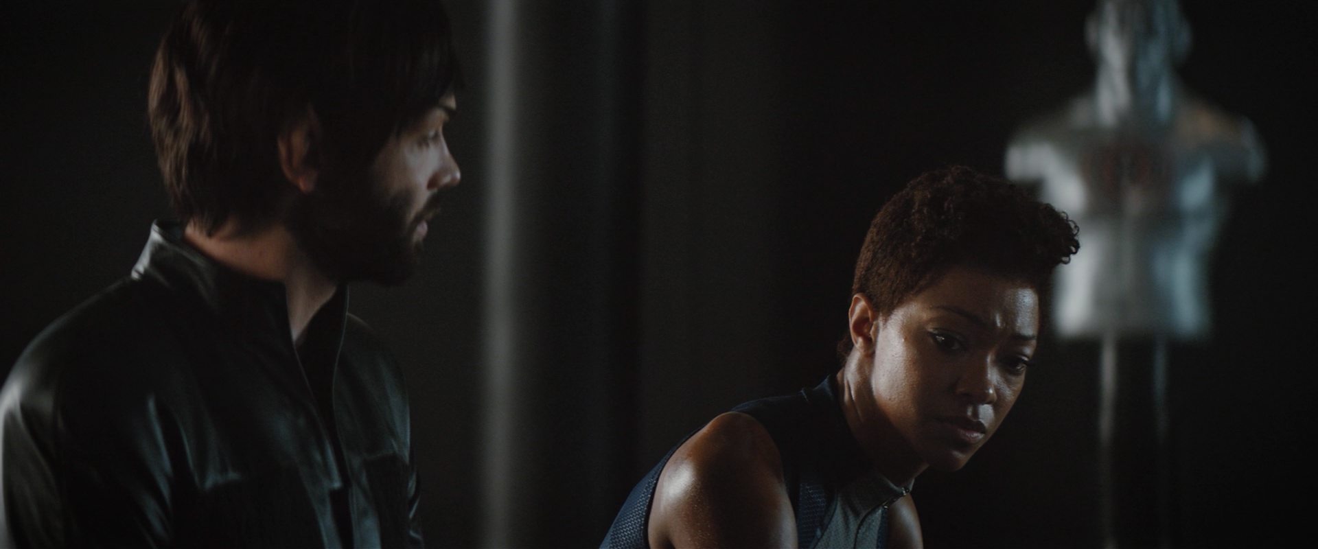 extant_StarTrekDiscovery_2x10-TheRedAngel_03592.jpg