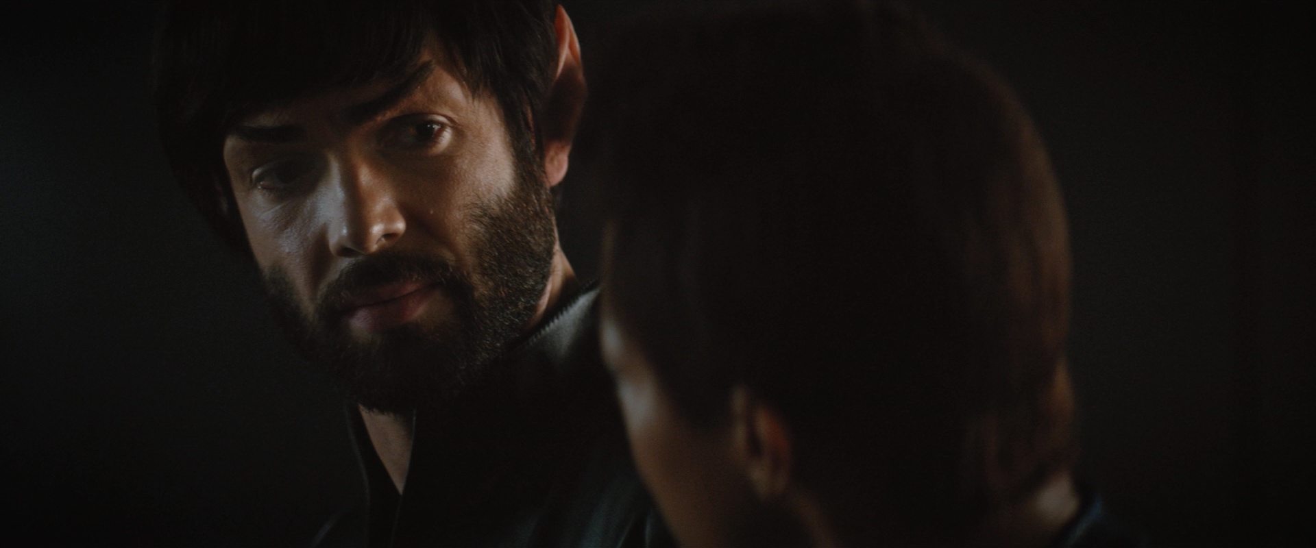 extant_StarTrekDiscovery_2x10-TheRedAngel_03602.jpg