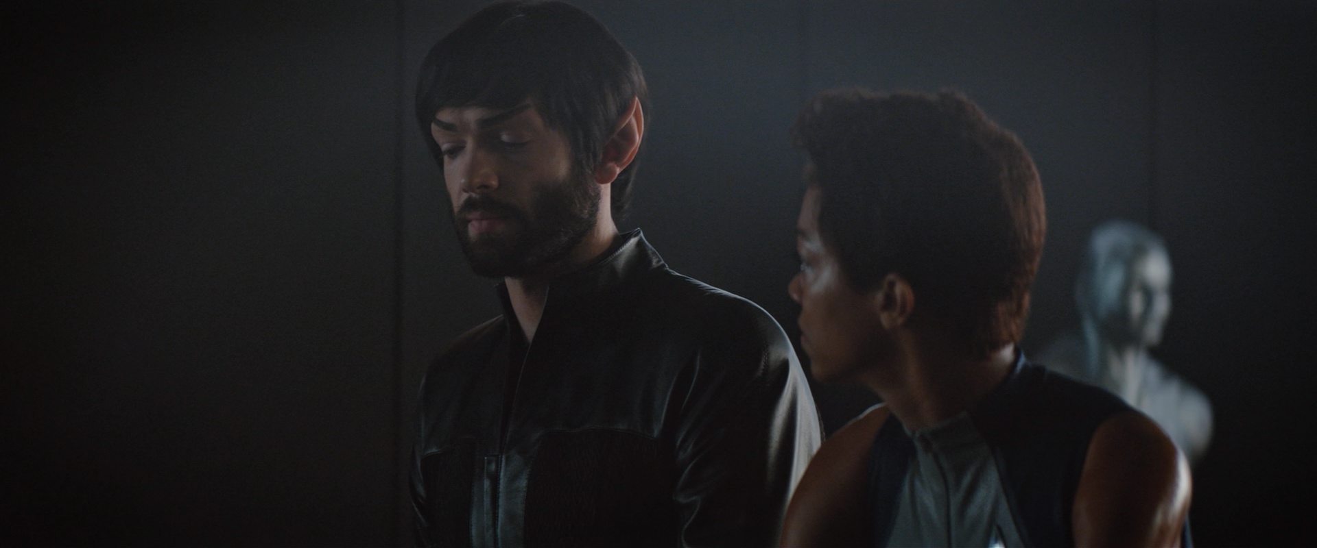 extant_StarTrekDiscovery_2x10-TheRedAngel_03650.jpg