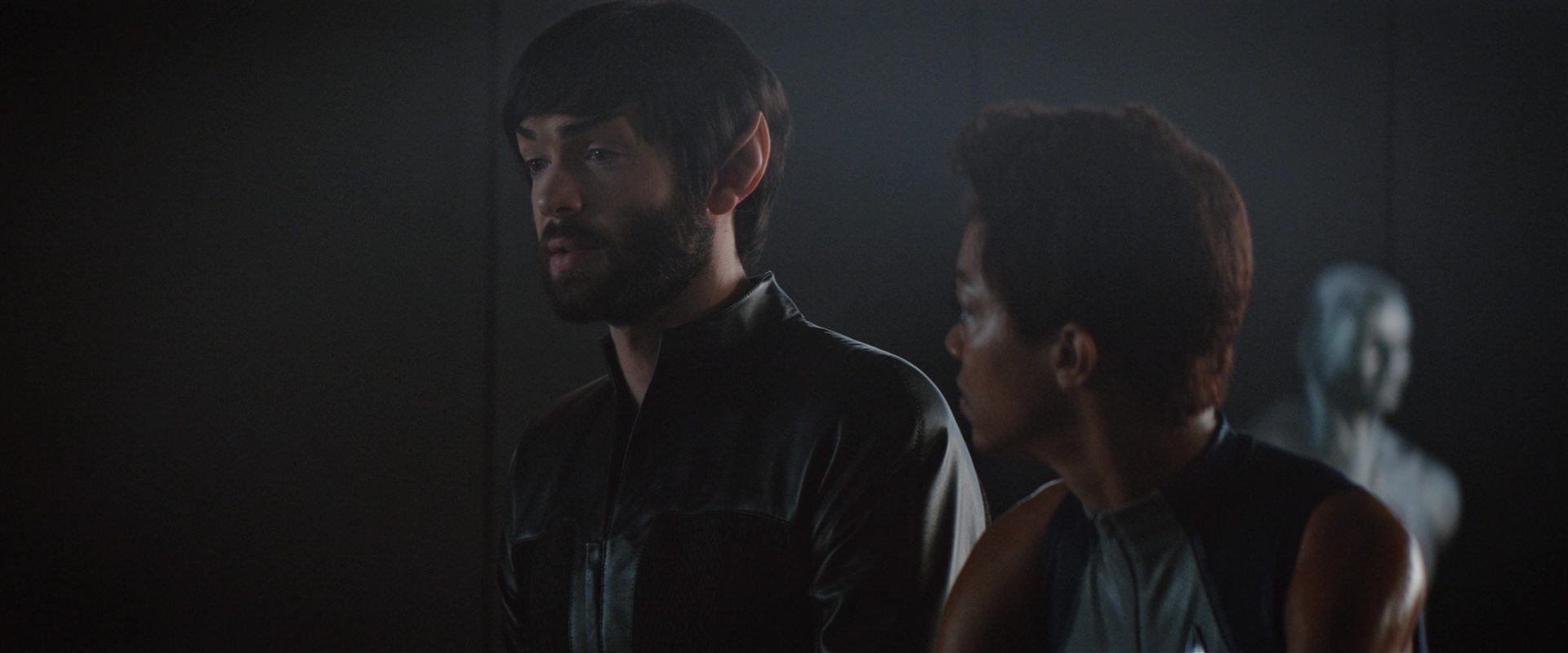 extant_StarTrekDiscovery_2x10-TheRedAngel_03652.jpg