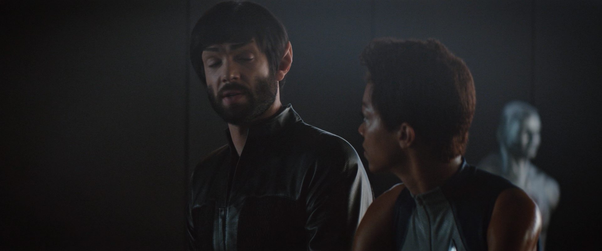 extant_StarTrekDiscovery_2x10-TheRedAngel_03654.jpg