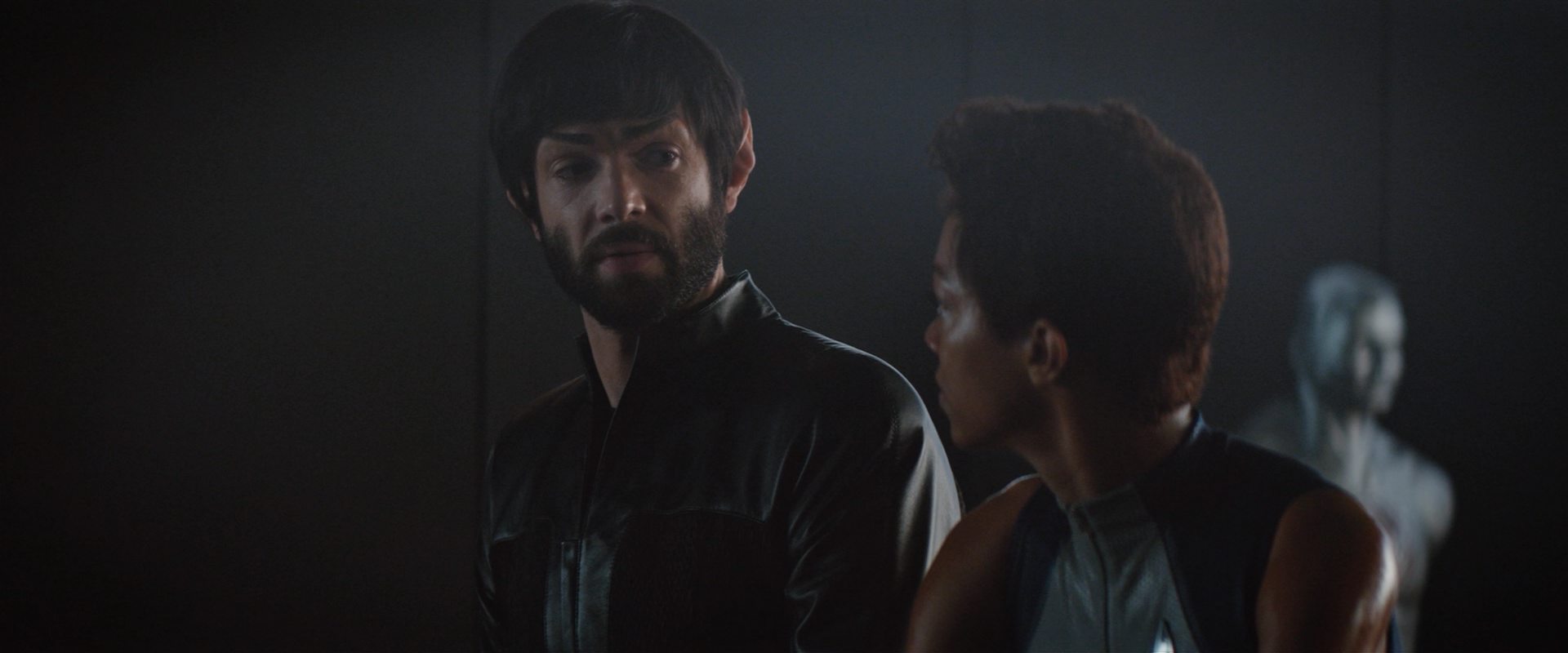 extant_StarTrekDiscovery_2x10-TheRedAngel_03655.jpg