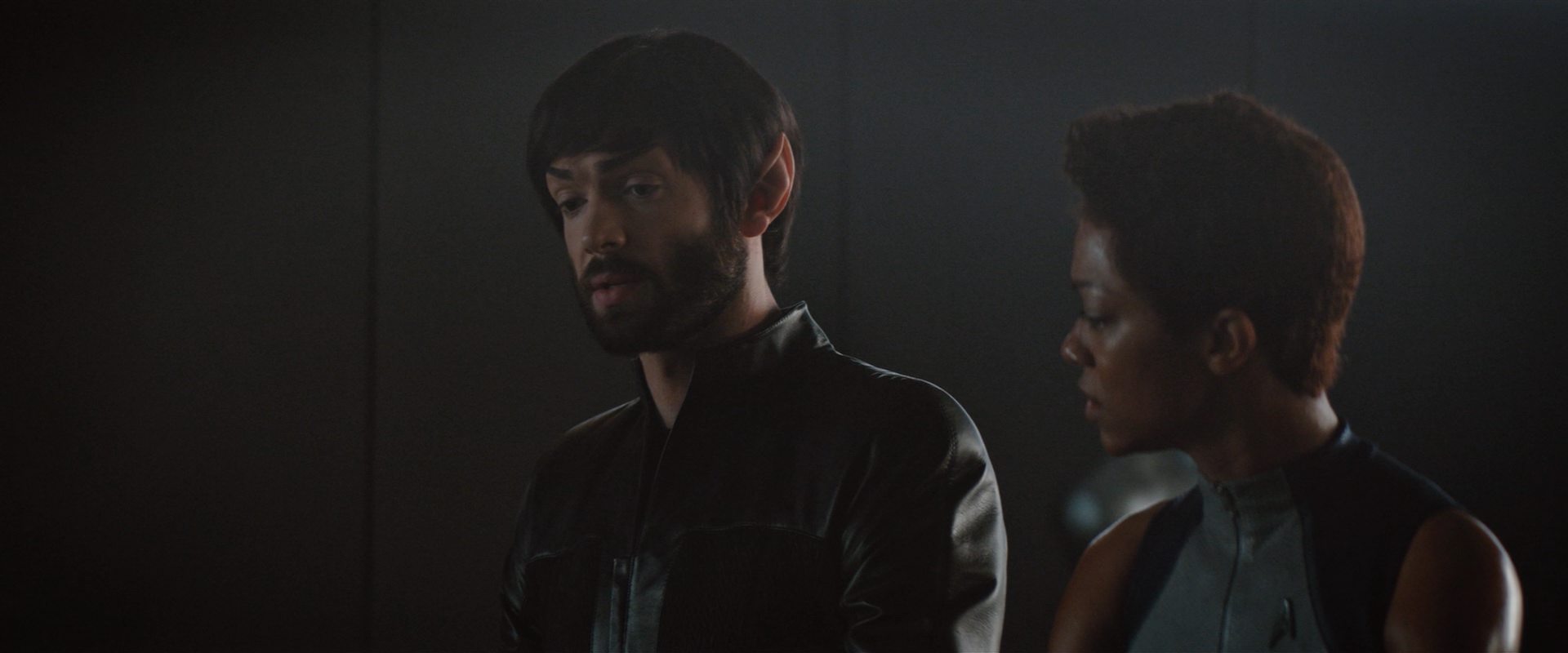 extant_StarTrekDiscovery_2x10-TheRedAngel_03689.jpg