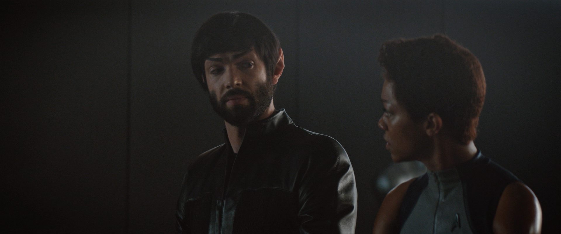 extant_StarTrekDiscovery_2x10-TheRedAngel_03690.jpg