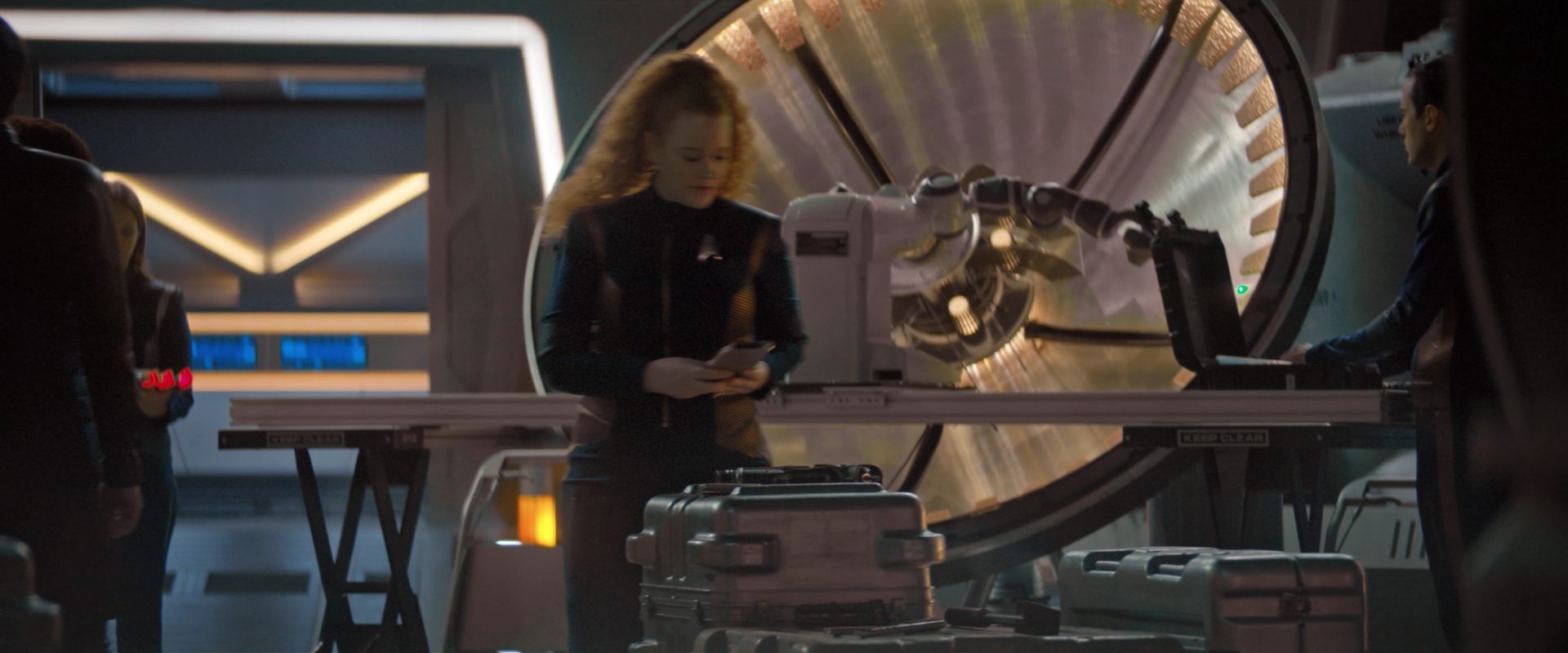 extant_StarTrekDiscovery_2x10-TheRedAngel_03730.jpg