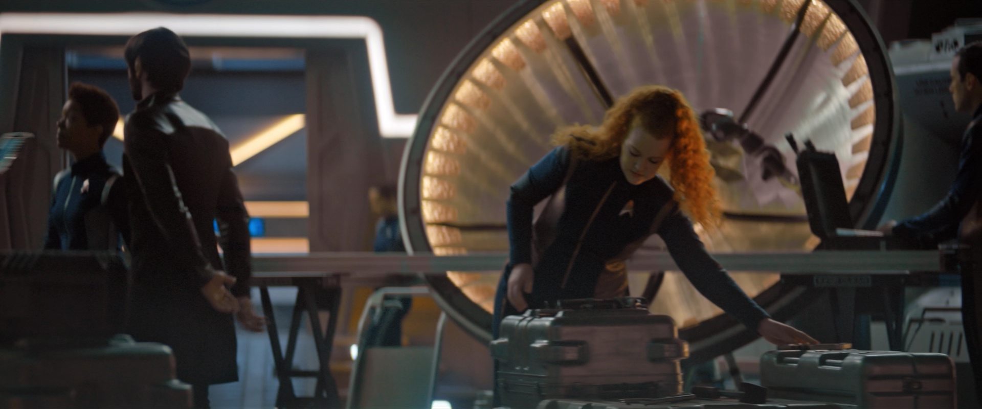 extant_StarTrekDiscovery_2x10-TheRedAngel_03732.jpg
