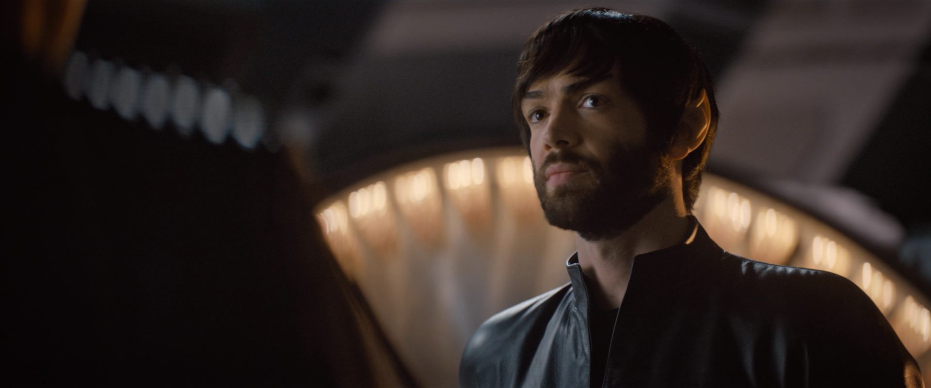 extant_StarTrekDiscovery_2x10-TheRedAngel_03770.jpg