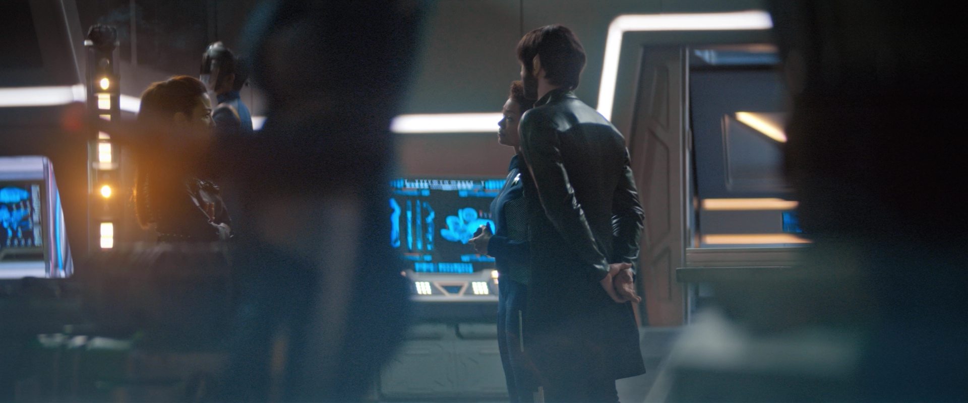 extant_StarTrekDiscovery_2x10-TheRedAngel_03802.jpg