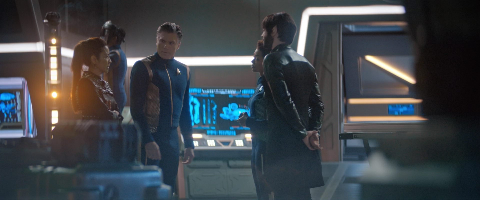 extant_StarTrekDiscovery_2x10-TheRedAngel_03803.jpg