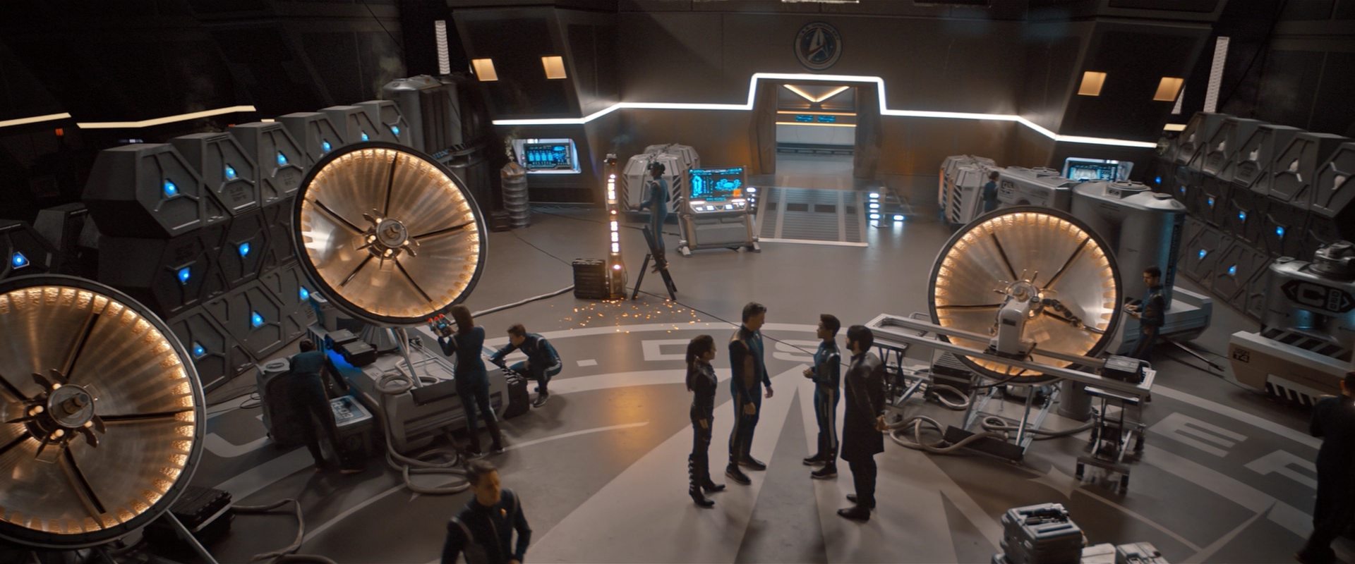 extant_StarTrekDiscovery_2x10-TheRedAngel_03917.jpg