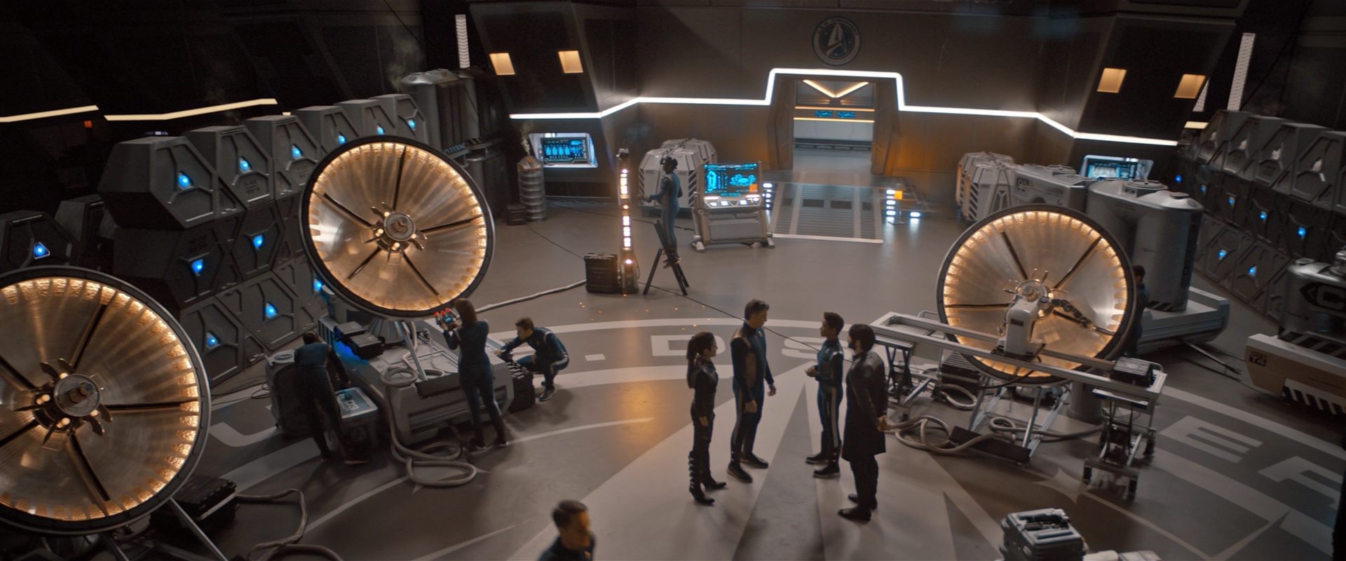 extant_StarTrekDiscovery_2x10-TheRedAngel_03918.jpg