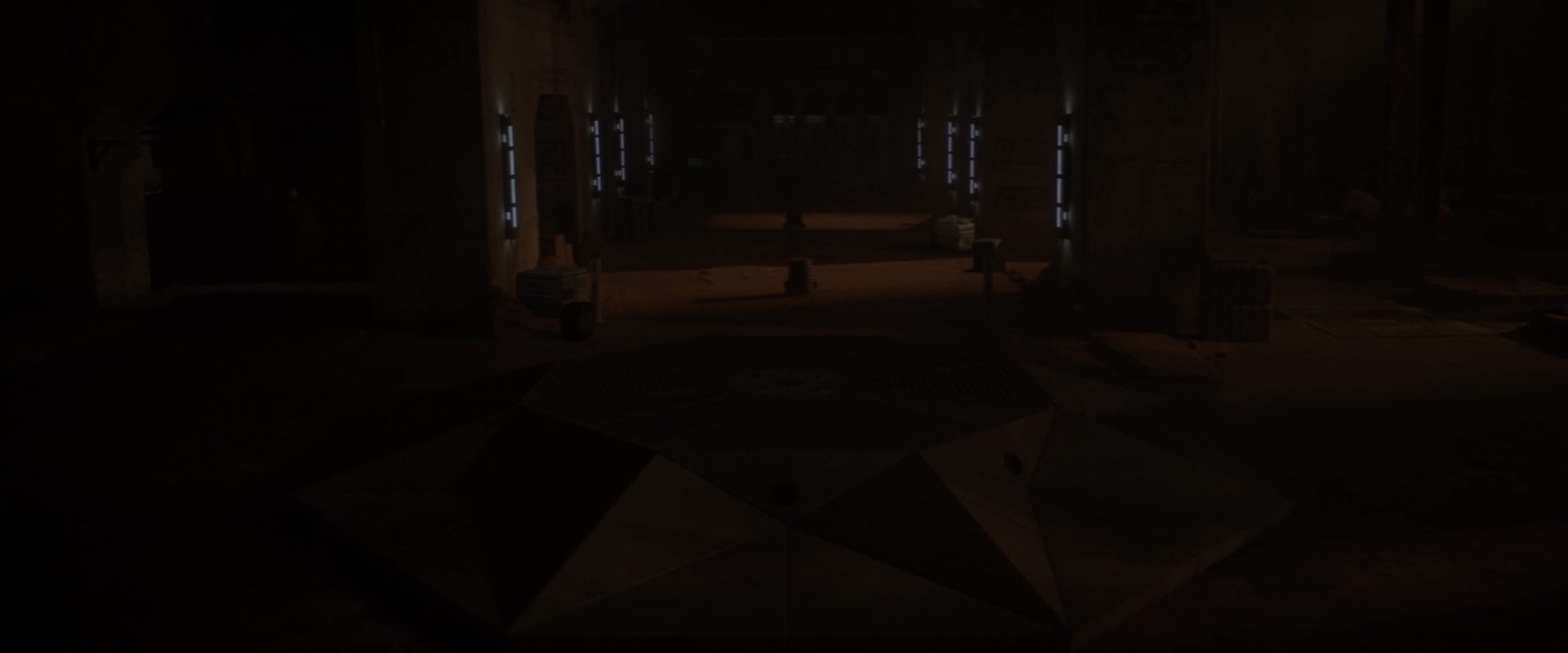 extant_StarTrekDiscovery_2x10-TheRedAngel_03986.jpg