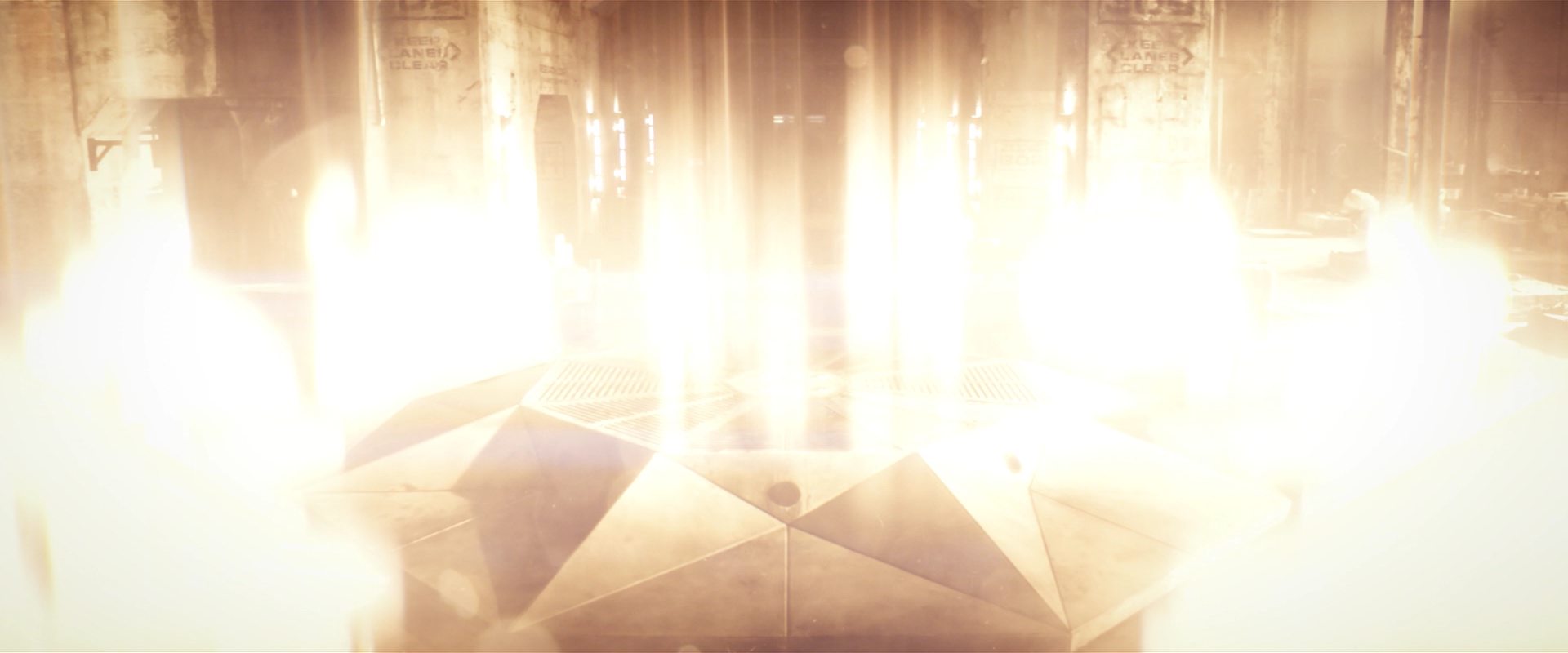 extant_StarTrekDiscovery_2x10-TheRedAngel_03991.jpg