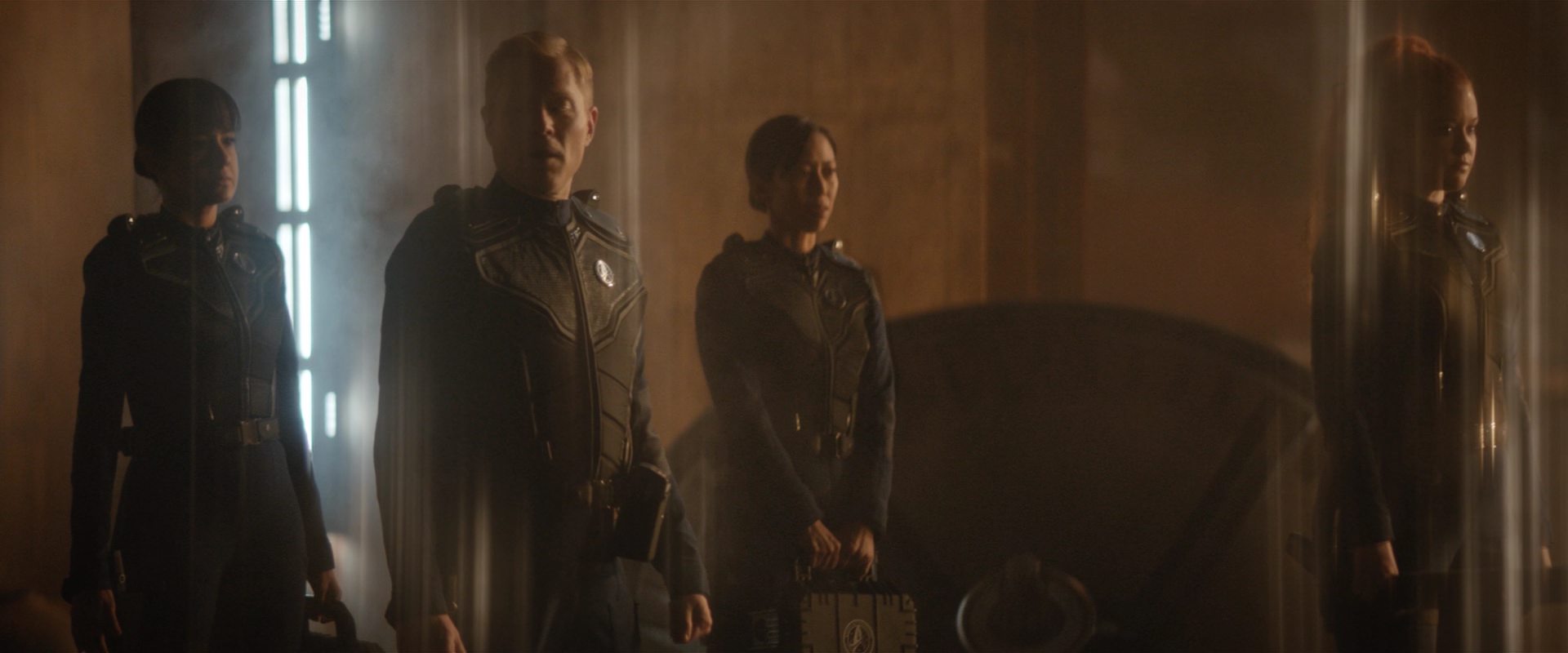 extant_StarTrekDiscovery_2x10-TheRedAngel_03996.jpg