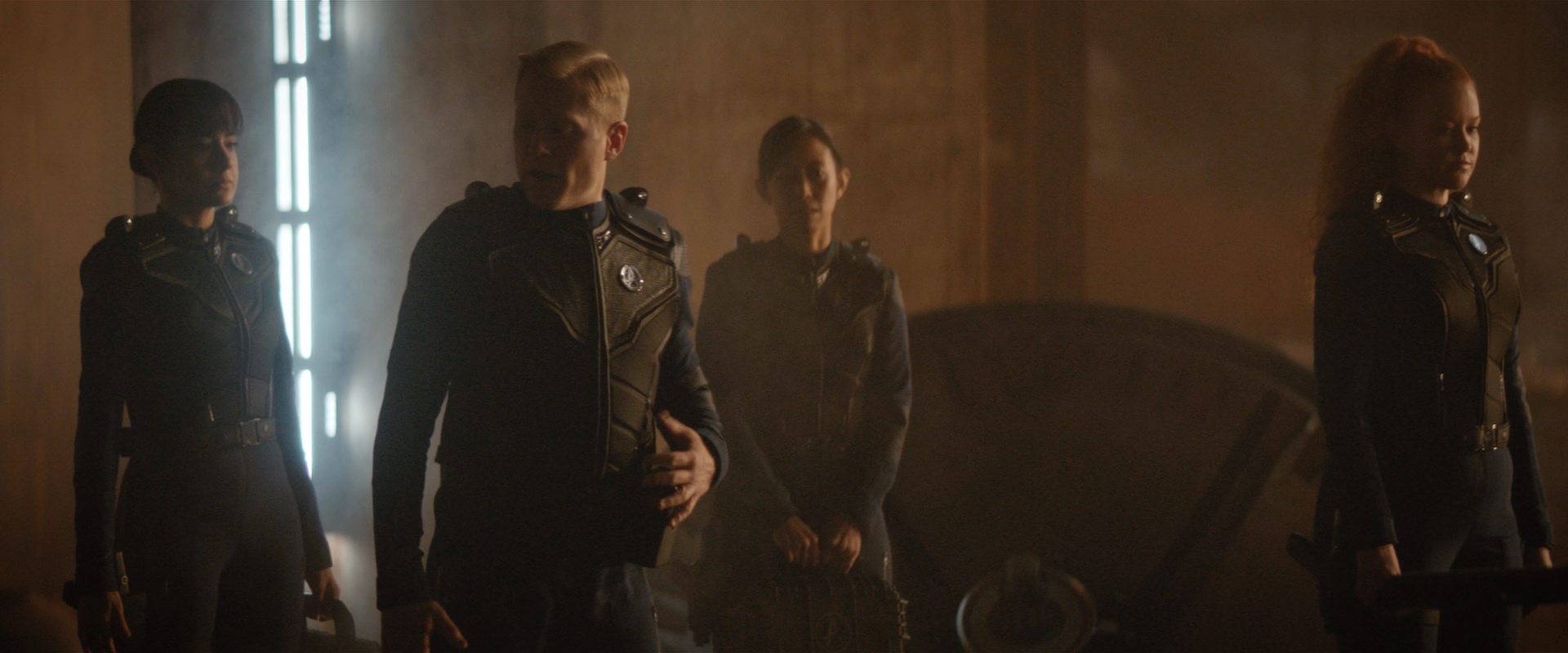 extant_StarTrekDiscovery_2x10-TheRedAngel_03997.jpg