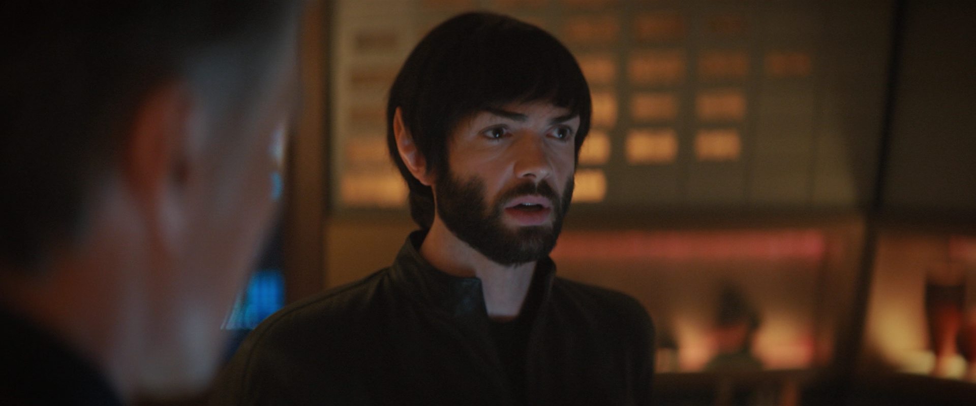 extant_StarTrekDiscovery_2x10-TheRedAngel_04076.jpg