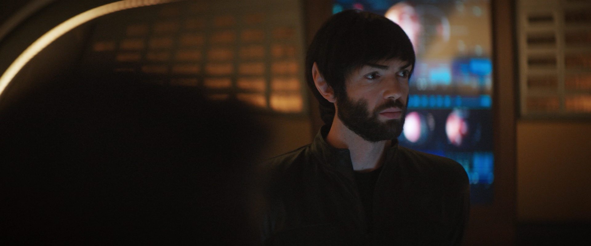 extant_StarTrekDiscovery_2x10-TheRedAngel_04080.jpg