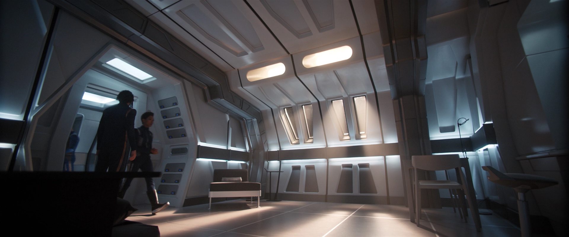 extant_StarTrekDiscovery_2x10-TheRedAngel_04113.jpg