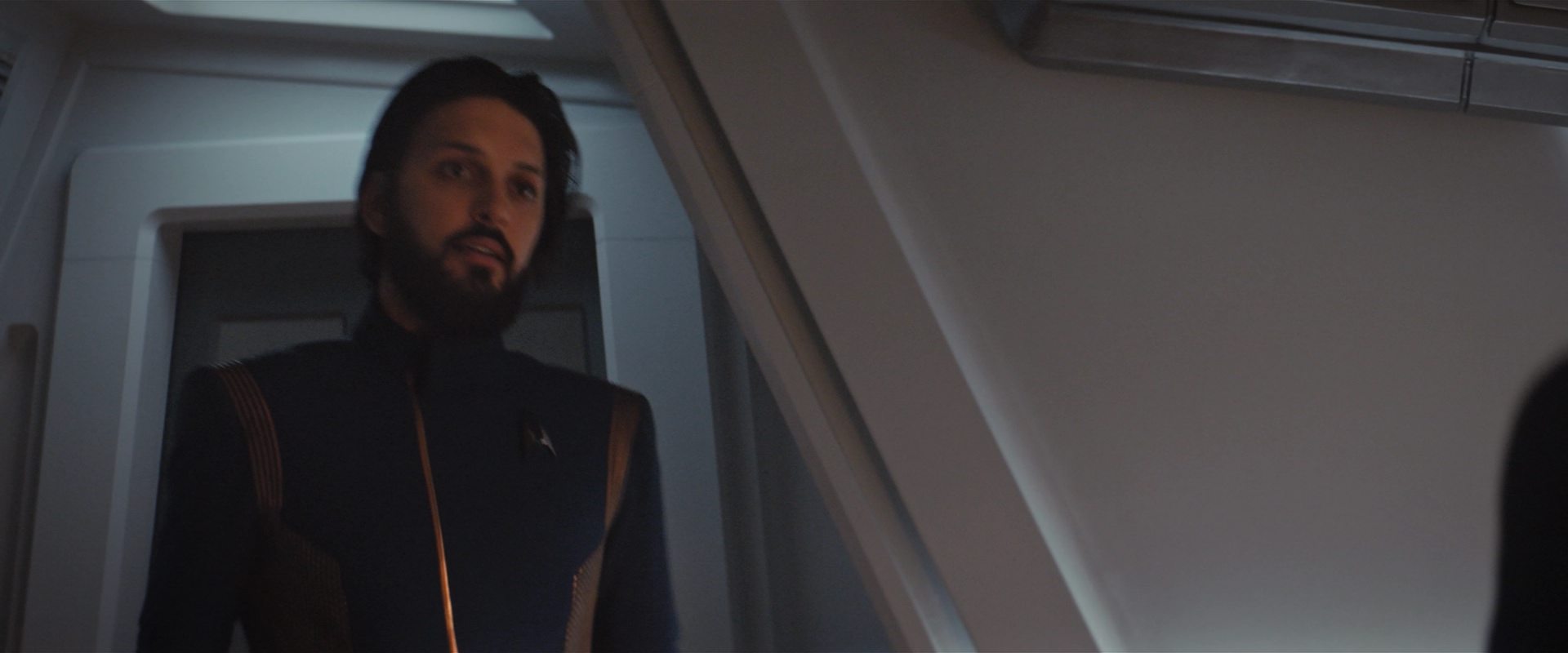 extant_StarTrekDiscovery_2x10-TheRedAngel_04120.jpg
