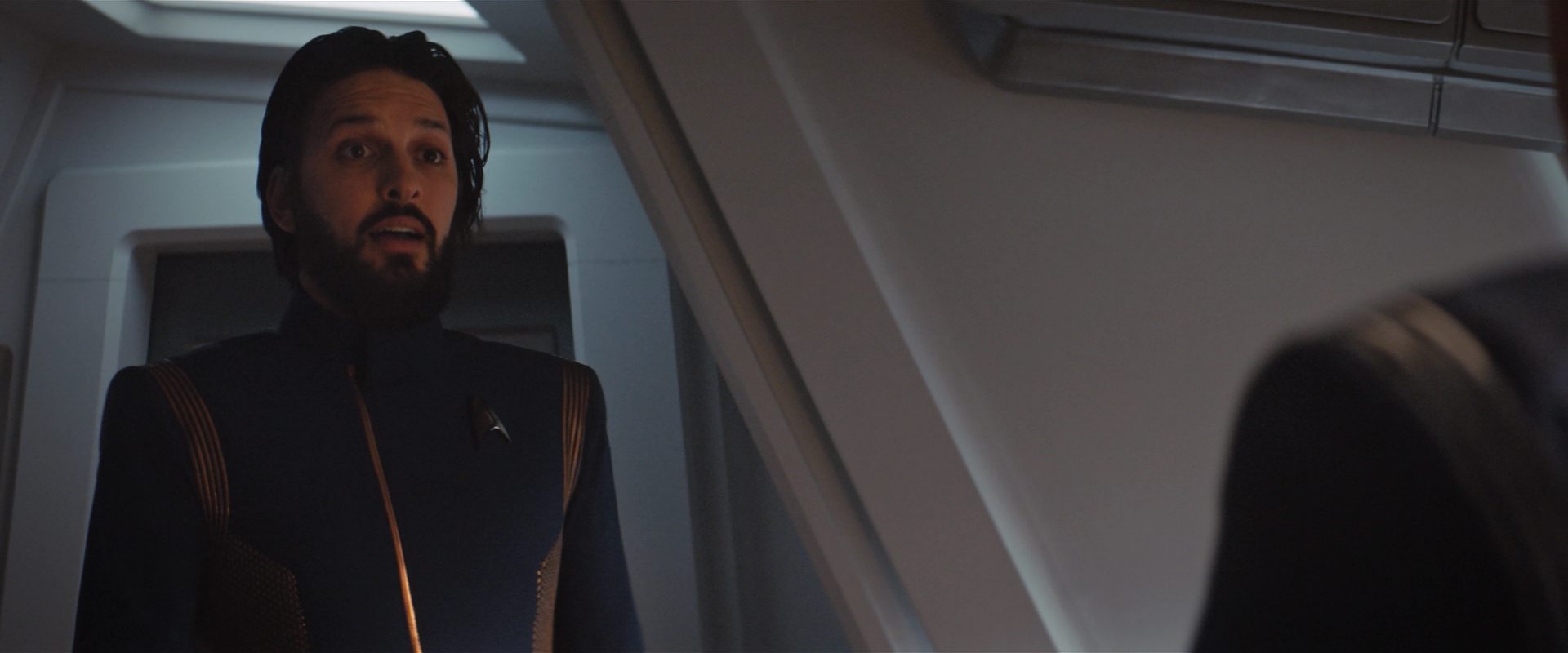 extant_StarTrekDiscovery_2x10-TheRedAngel_04121.jpg