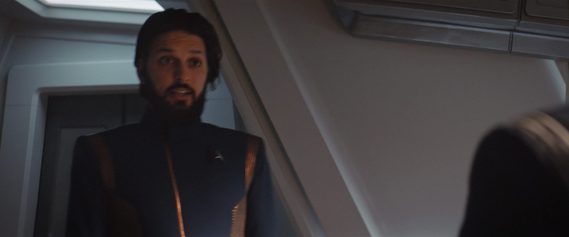 extant_StarTrekDiscovery_2x10-TheRedAngel_04122.jpg
