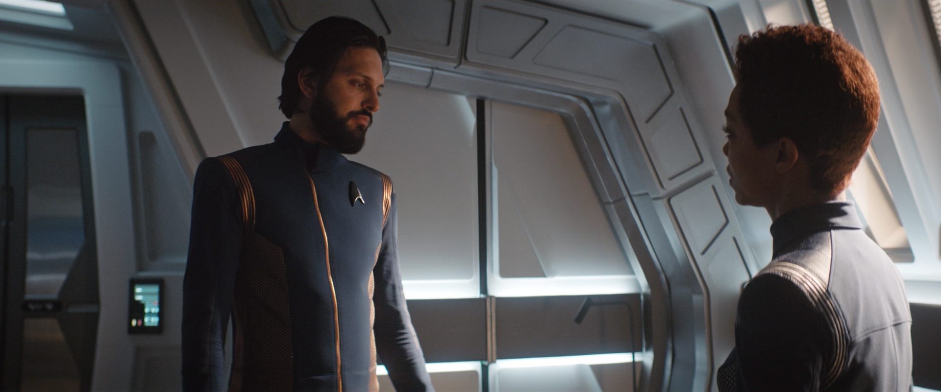 extant_StarTrekDiscovery_2x10-TheRedAngel_04147.jpg