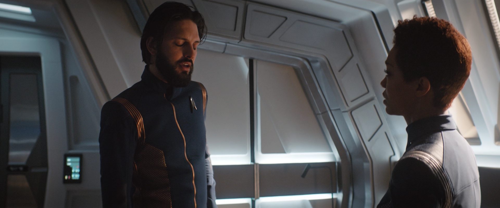 extant_StarTrekDiscovery_2x10-TheRedAngel_04152.jpg