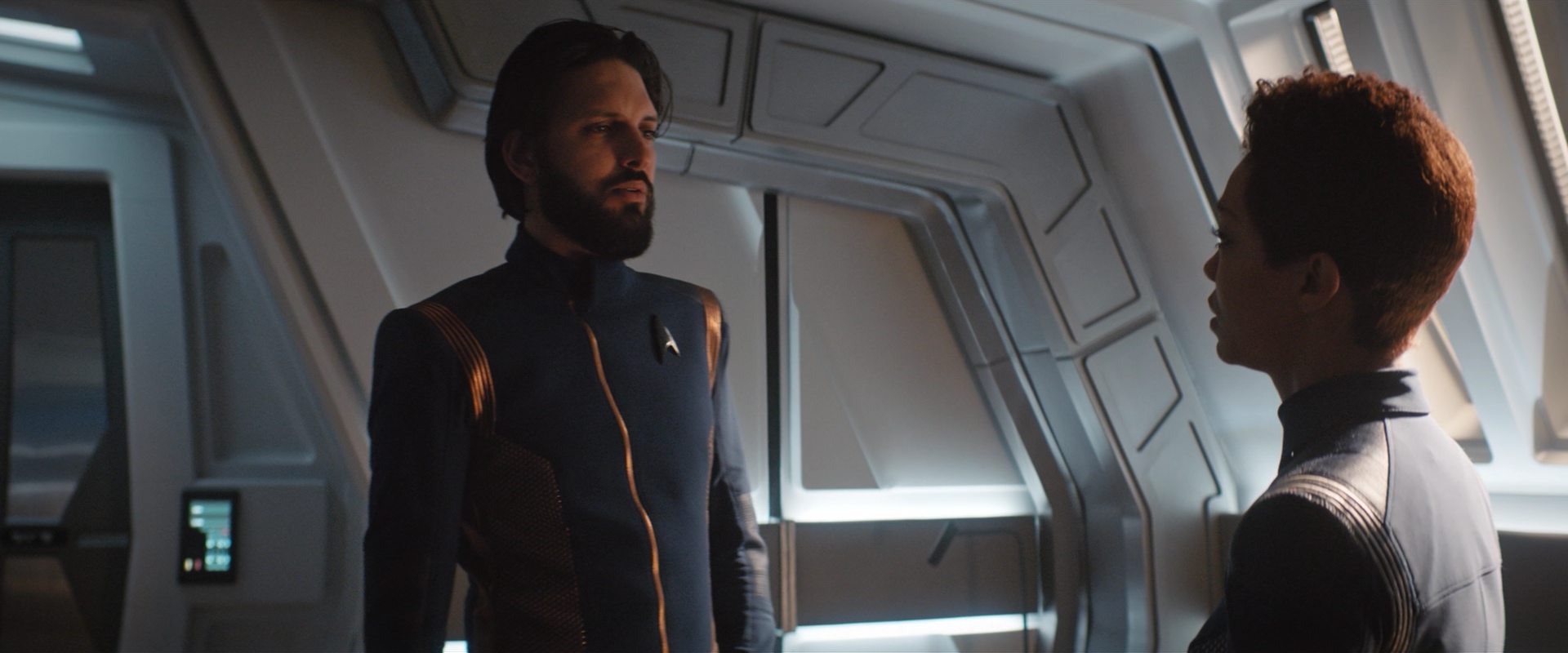 extant_StarTrekDiscovery_2x10-TheRedAngel_04153.jpg