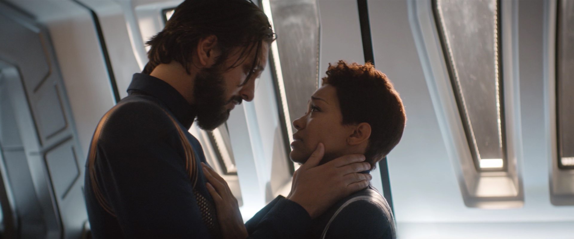 extant_StarTrekDiscovery_2x10-TheRedAngel_04199.jpg