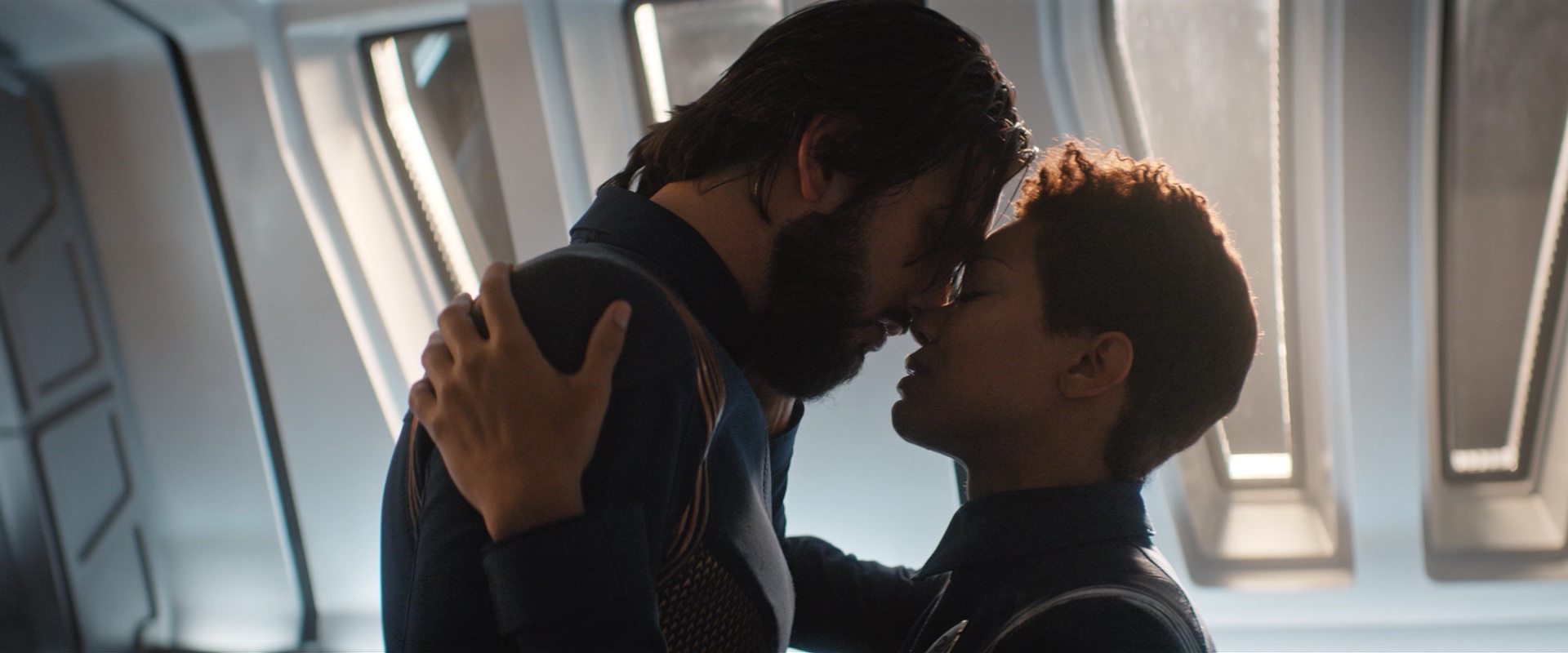 extant_StarTrekDiscovery_2x10-TheRedAngel_04220.jpg