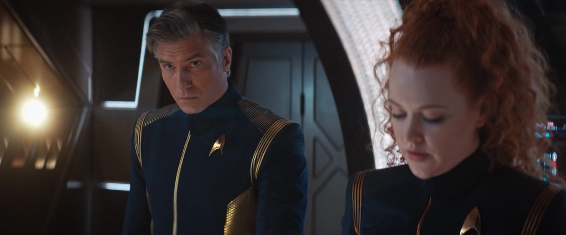 extant_StarTrekDiscovery_2x10-TheRedAngel_04280.jpg